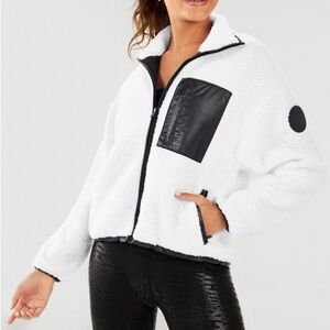Fabletics Larissa Sherpa Fleece Zip Up Jacket Women’s Small White/Black Cozycore